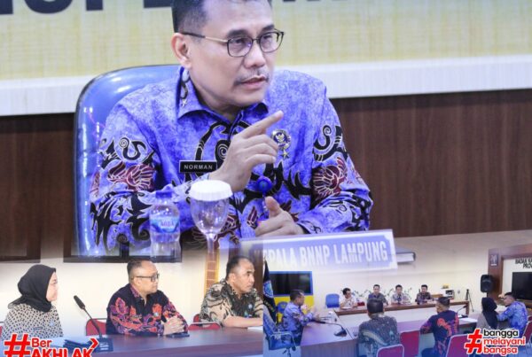 PENGARAHAN PERDANA KEPALA BNNP LAMPUNG PADA KEPALA BNN KAB/KOTA/LOKA SE- PROVINSI LAMPUNG PENGARAHAN PERDANA KEPALA BNNP LAMPUNG PADA KEPALA BNN KAB/KOTA/LOKA SE- PROVINSI LAMPUNG